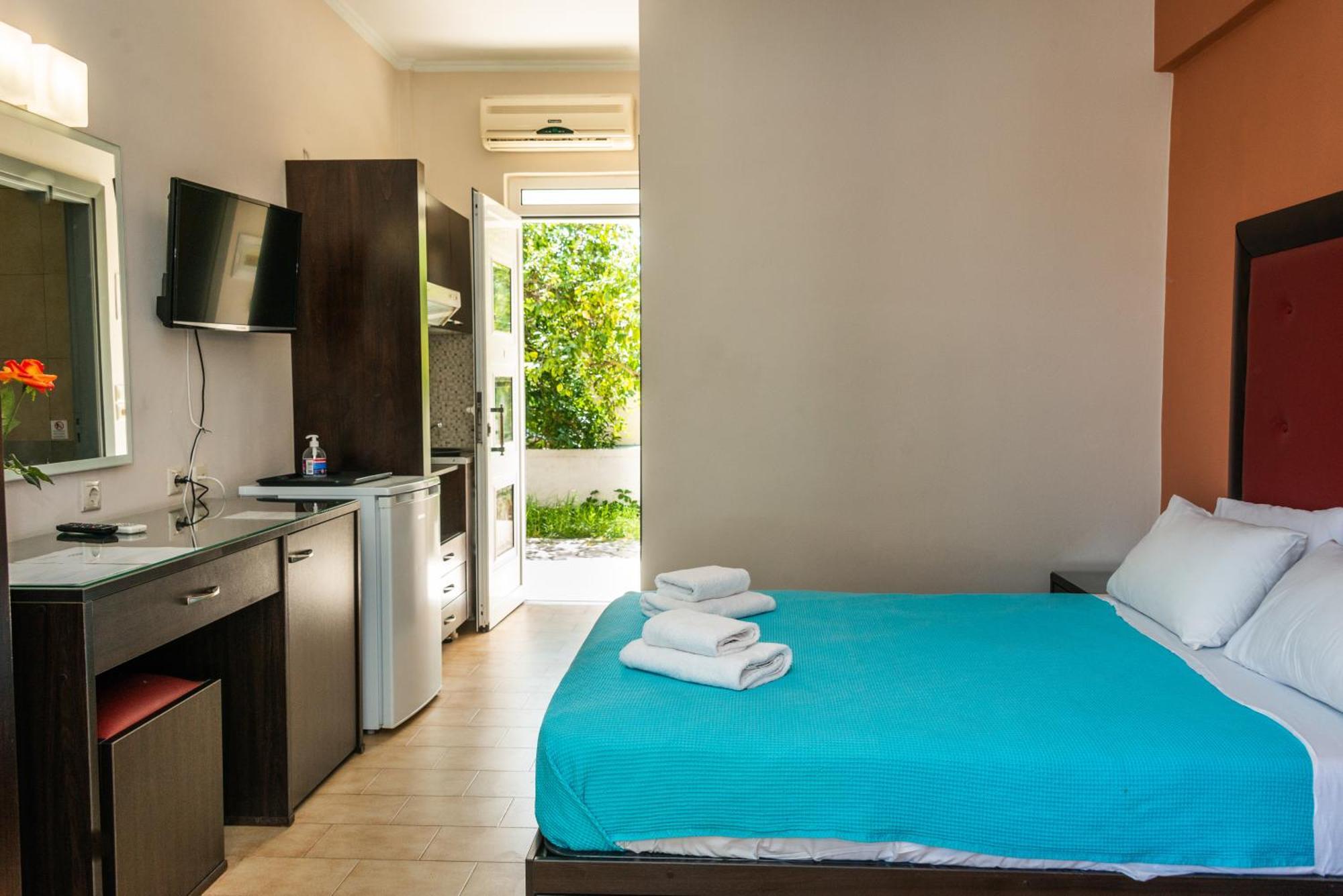Mentikas Studios Apartment *