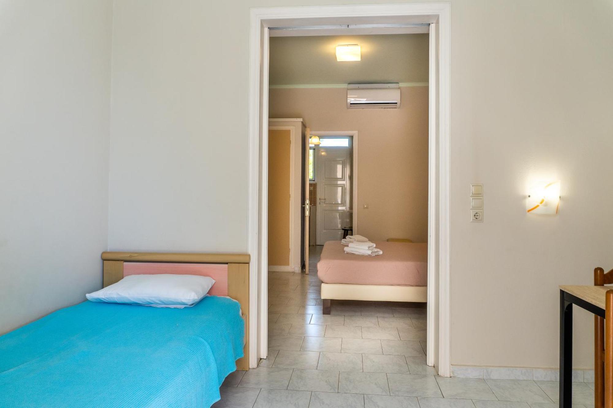 Mentikas Studios Apartment Laganas